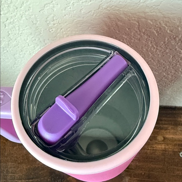 HydroJug Pink and Purple Tumbler-NEW 20 oz - Picture 3 of 3